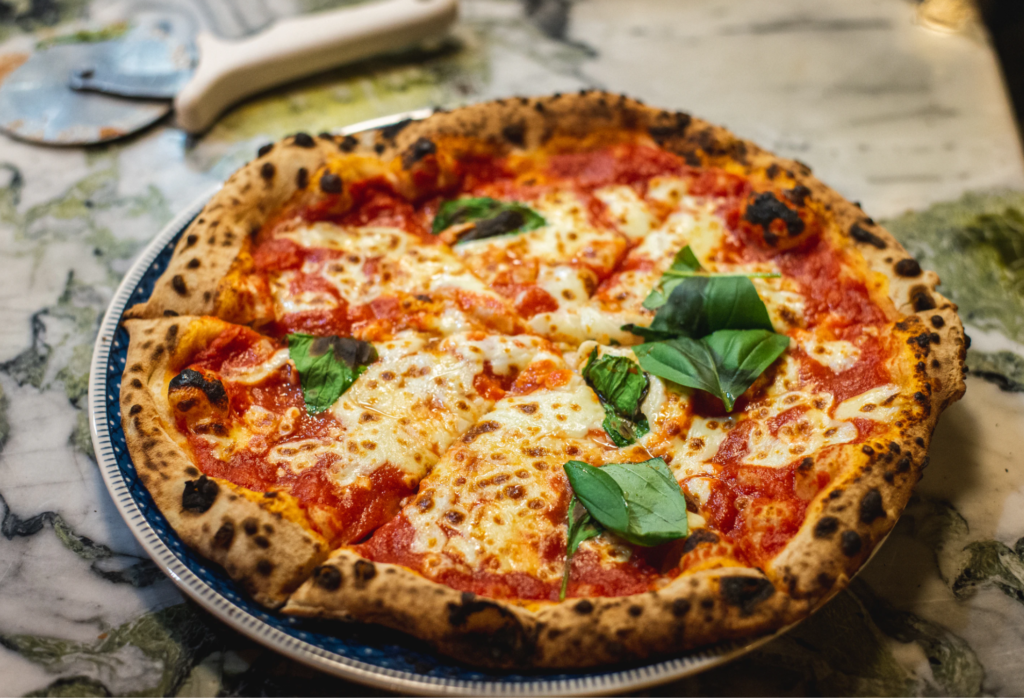 Câu chuyện về Pizza Margherita – “nữ hoàng” của các loại pizza