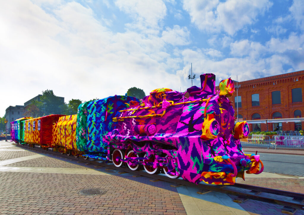 yarn-bombing-xe-lua
