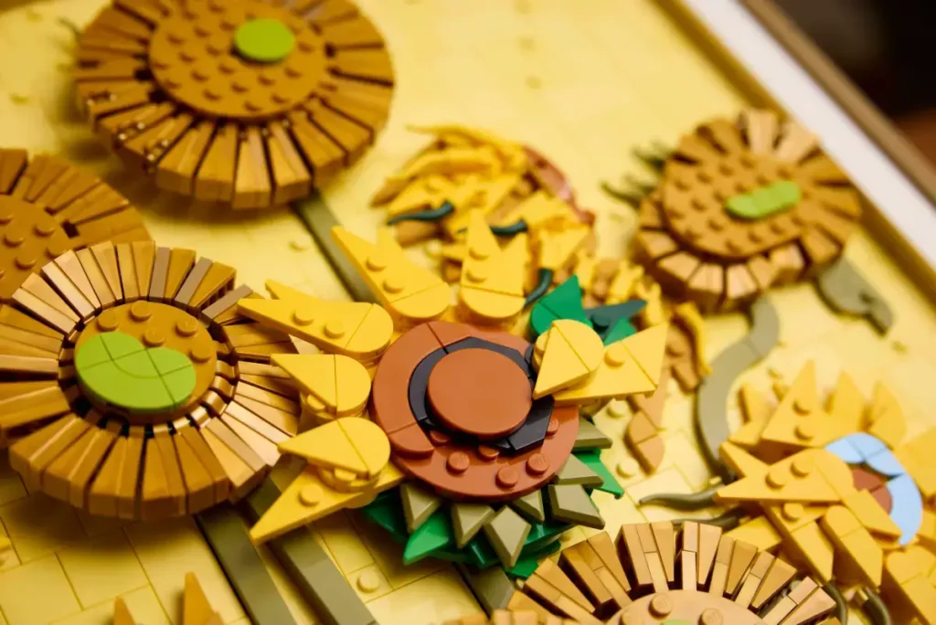 Bộ Lego Hoa Hướng Dương – Góc hoài niệm về họa sĩ Vincent Van Gogh