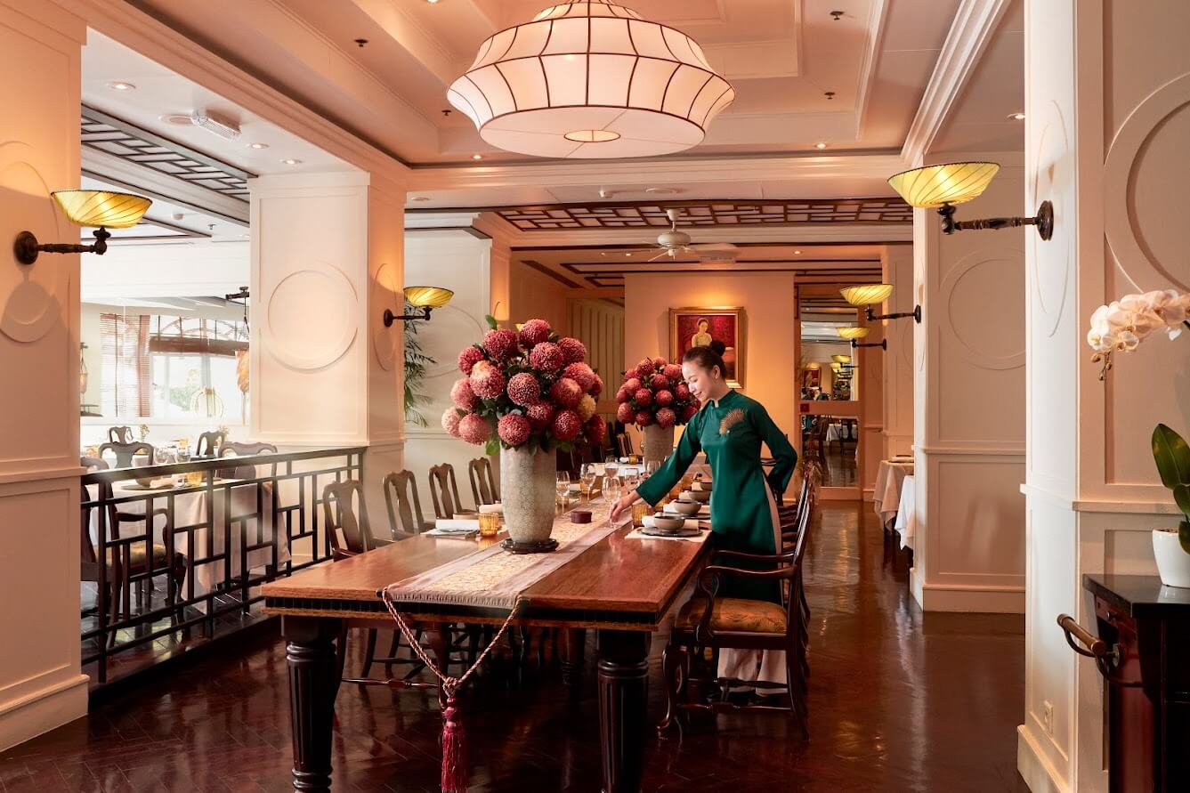 Ẩm thực bản địa trong nhịp bước lữ hành 2 Không gian cổ kính, ấm cúng tại nhà hàng Spice Garden của khách sạn Metropole Hà Nội