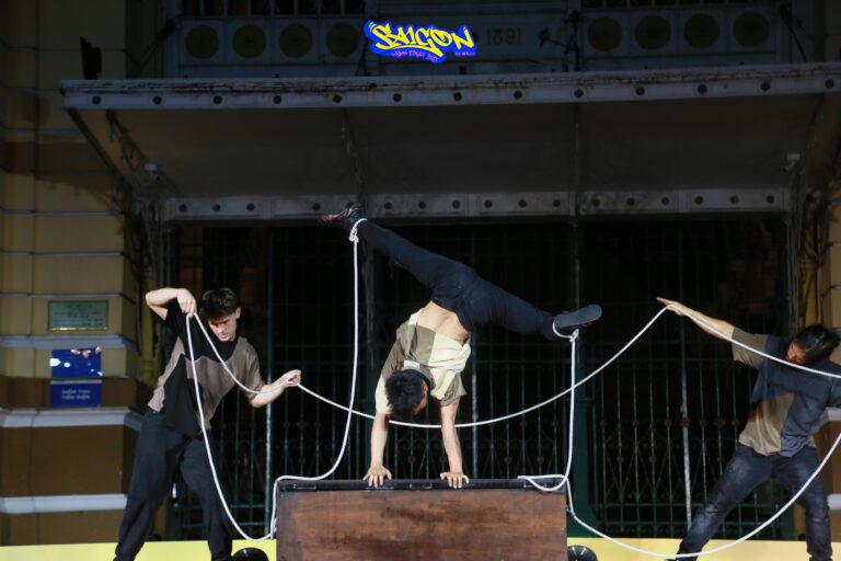 The audience was fully enjoying the artists’ performances.
