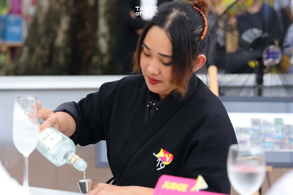 Andy Đốm – the only female finalist in the AMC 2023 Grand Finale.

