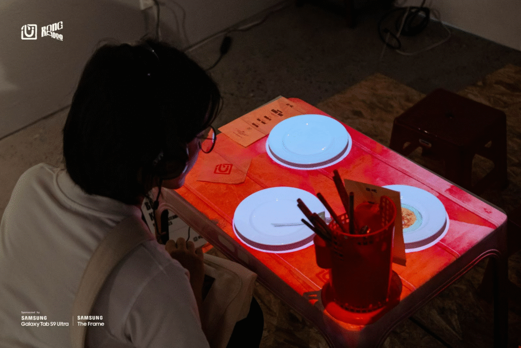 The exhibition is a journey that transforms Nguyen Du’s words into visual experiences