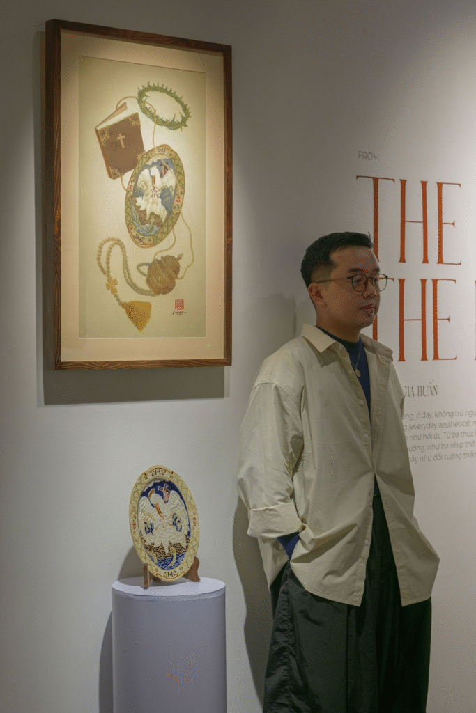 The exhibition ‘The Sacred in the Everyday’ – Traces of the sacred within the ordinary 1 Lam Gia Huan – An artist who moves audiences with contemporary silk painting