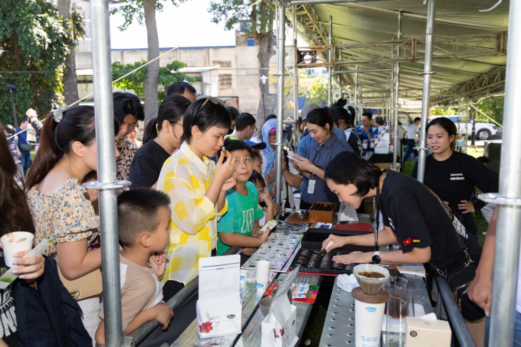 Science Fair 2025 chào đón hàng ngàn lượt khách tham dự 10 Trải nghiệm khoa học bằng khứu giác với những thử thách thú vị