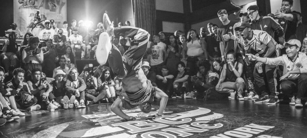 Văn hoá 'crew' là yếu tố nền tảng của Breaking.
