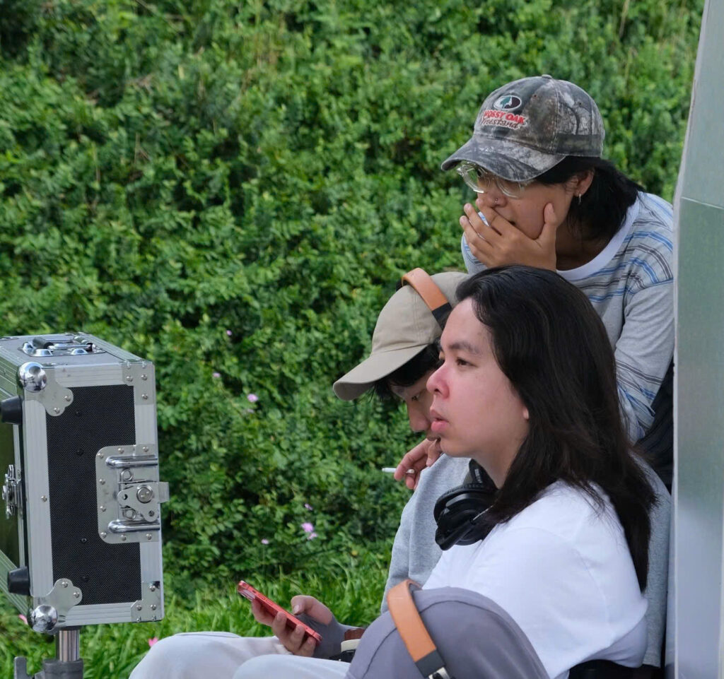 Director Cam Duc Hiep with the work "Utopia".