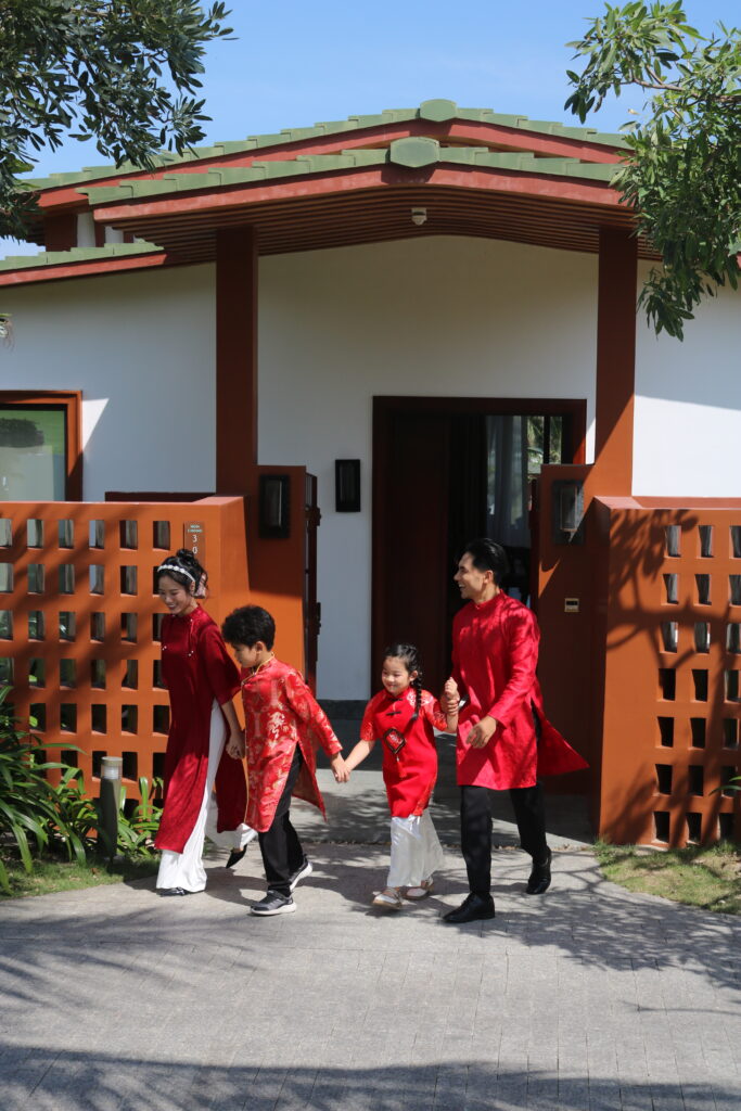 Ngày Tết, các gia đình còn dành thời gian để nghỉ dưỡng, sạc năng lượng cho năm mới.