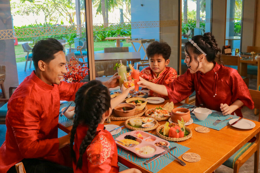 Gia đình tận hưởng khoảng thời gian riêng tư.