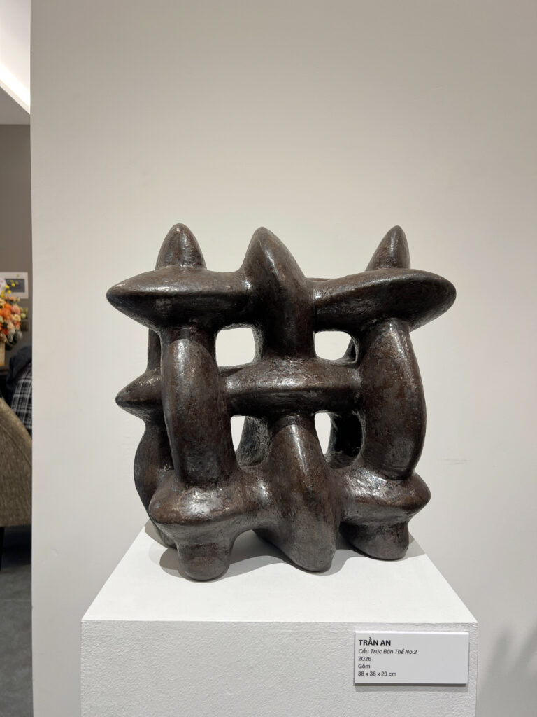 Phồn 4 và hành trình bảy năm của gốm đương đại 4 Hinh 4