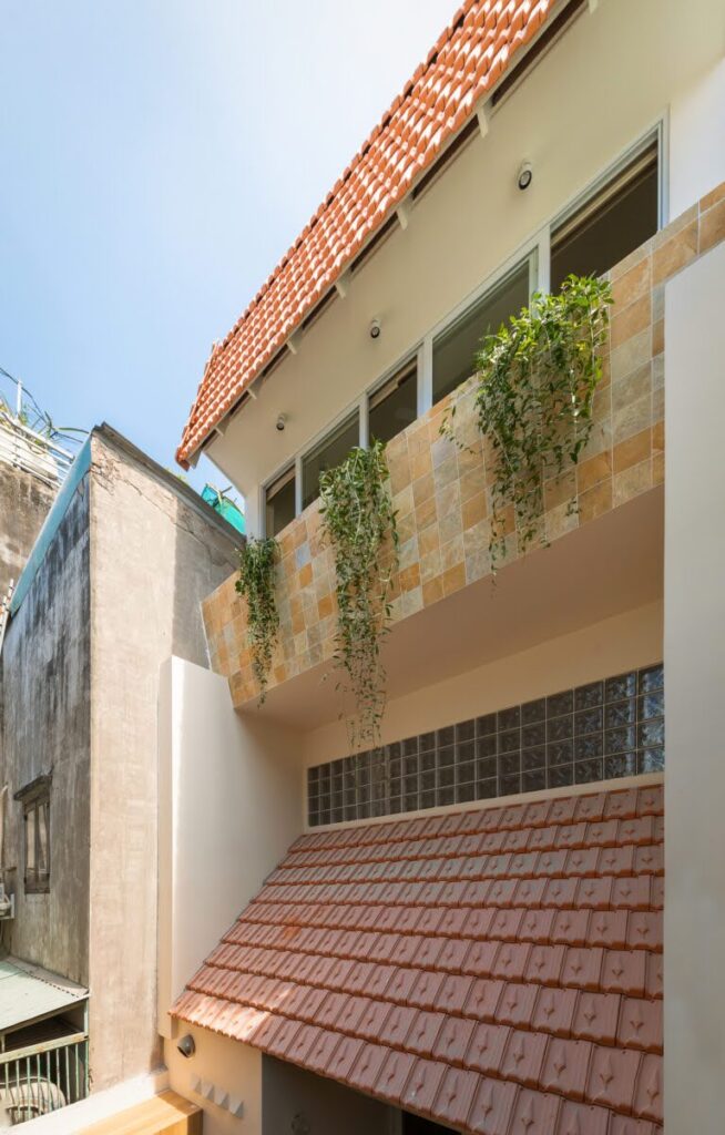 Gạch đá - Giải pháp kiến trúc thiết thực cho khí hậu nóng ẩm ở nước ta.