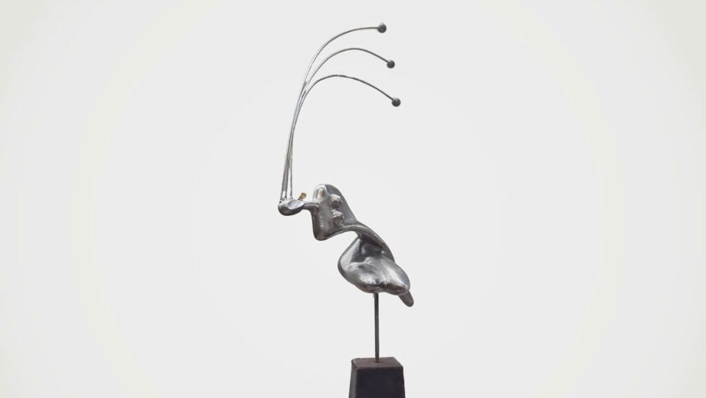 Phong cách của ông không bị bó buộc trong khuôn mẫu